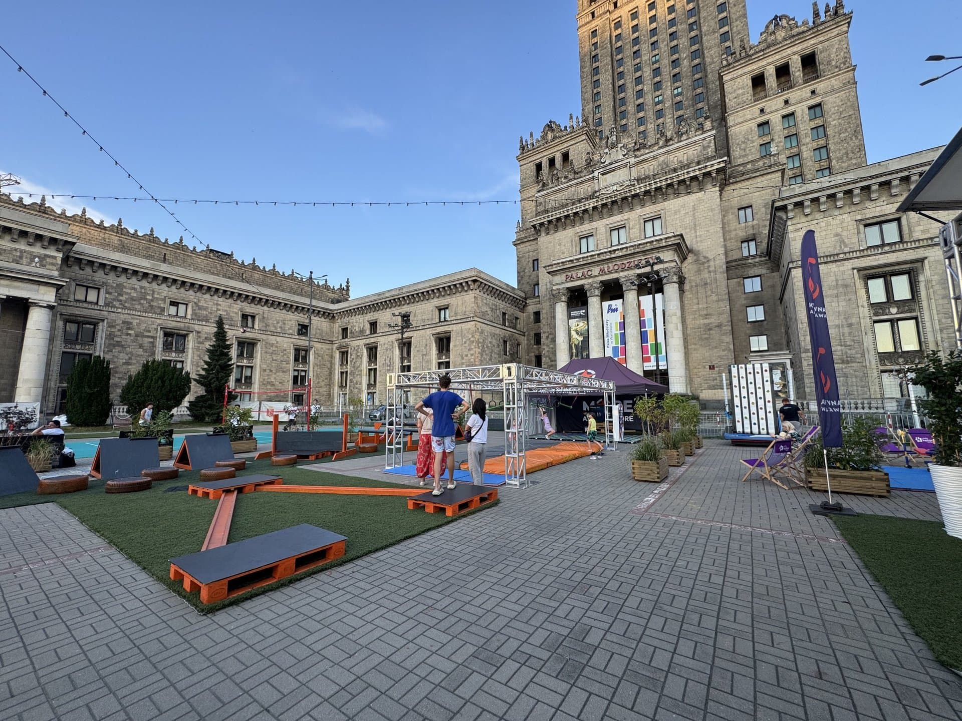 W centrum wyrósł sportowy plac zabaw. Można korzystać za darmo