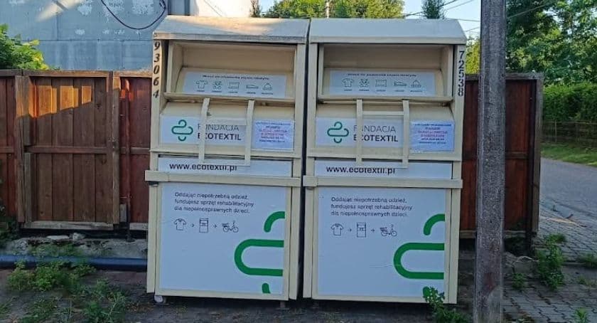 W dwóch kolejnych gminach pojawiły się kontenery na tekstylia
