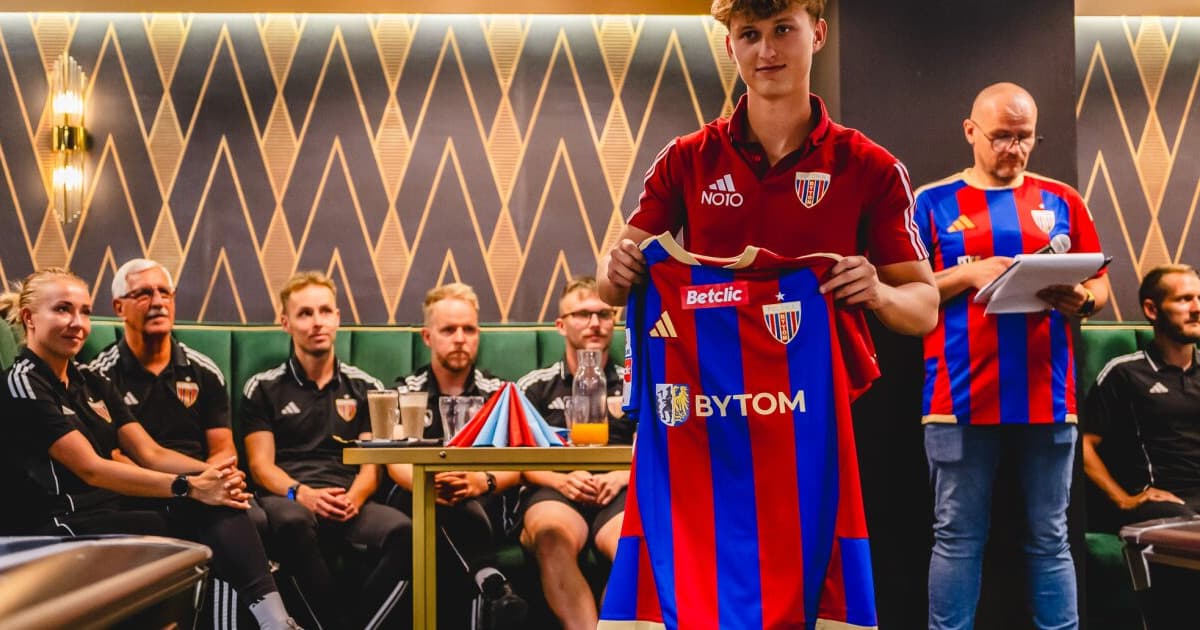 W nowy sezon piłkarska Polonia wchodzi z nowym sponsorem