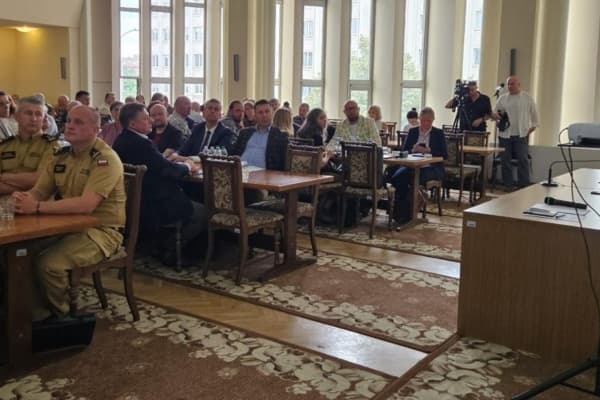 W Rzeszowie dyskutowano o bezpieczeństwie ludzi i ochronie niedźwiedzi brunatnych