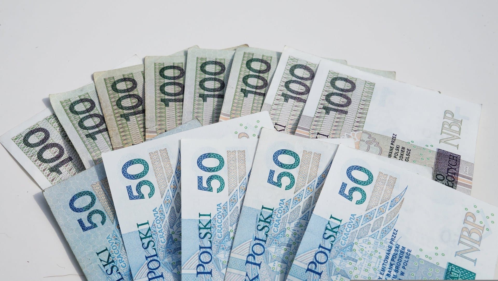 W tych małopolskich miastach pensje są najwyższe. Sprawdź, czy tyle zarabiasz