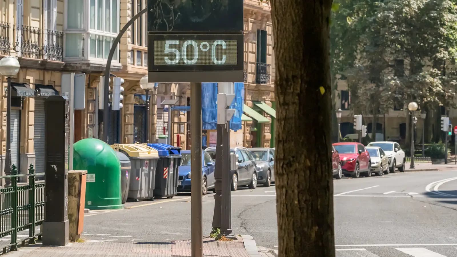 W tych miejscach na świecie upał sięga 50 stopni. Turyści całymi dniami nie wychodzą z hoteli