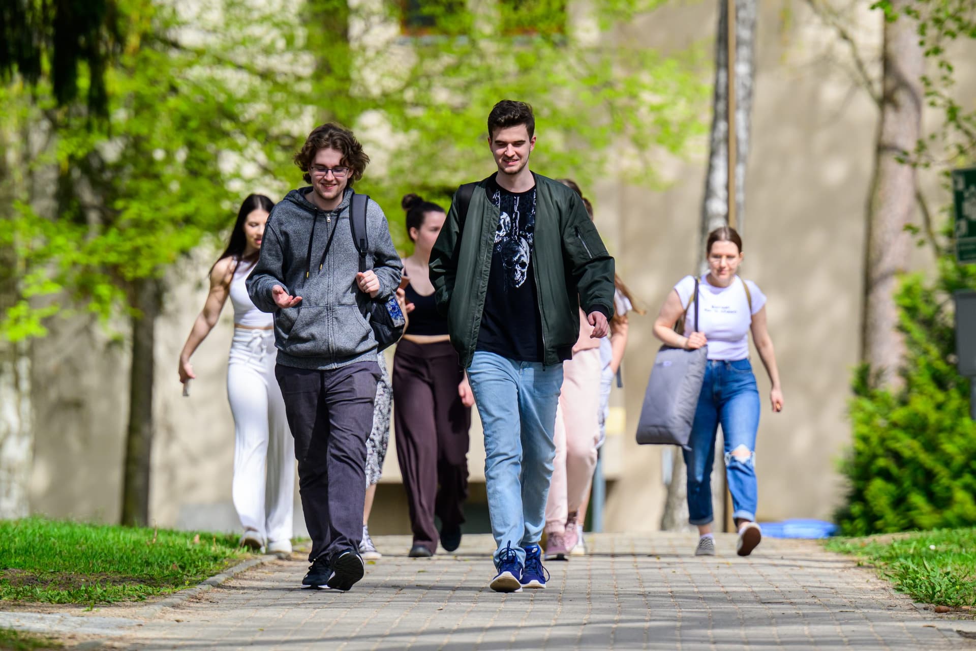 Wakacyjna praca studentów i absolwentów. Z pomocą przychodzi Biuro Karier UWM