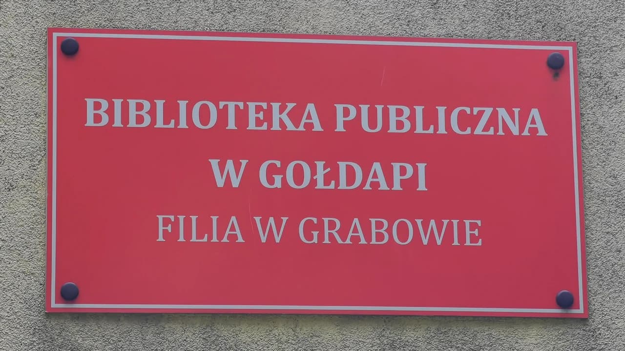 Wakacyjna przygoda w filii bibliotecznej w Grabowie