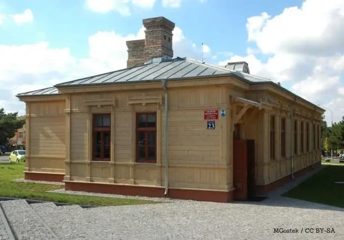 Walki wojów, łuki i folk z Karpat. Średniowieczny dzień nad Narwią