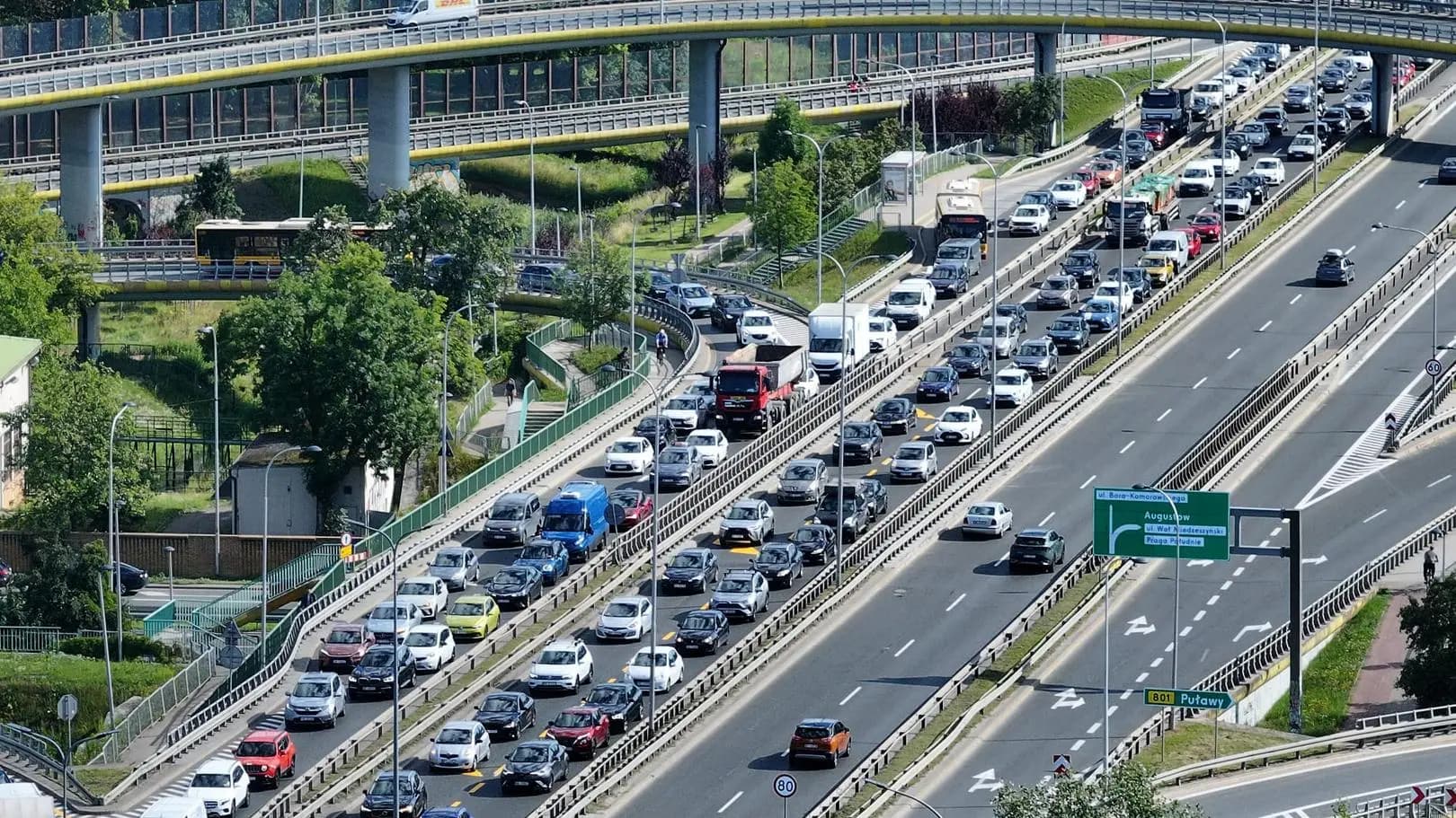Węziej na Moście Siekierkowskim. Kierowcy mocno odczuli skutki remontu