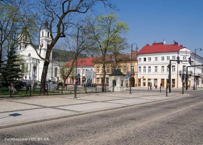 Wianki, regionalna muzyka i ognisty finał nad Jeziorem Sumowo