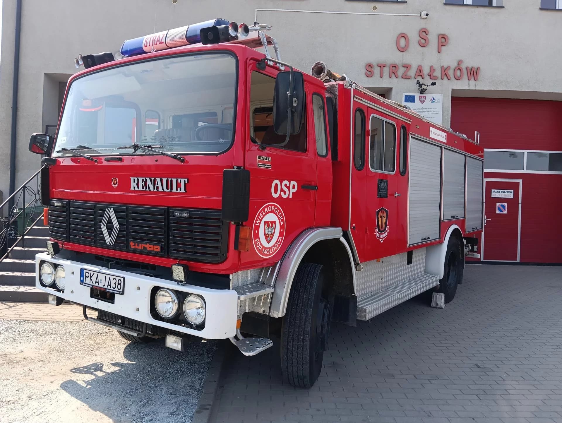 Wielkopolski wóz strażacki trafił do Mołdawii. To już dwunasty taki pojazd