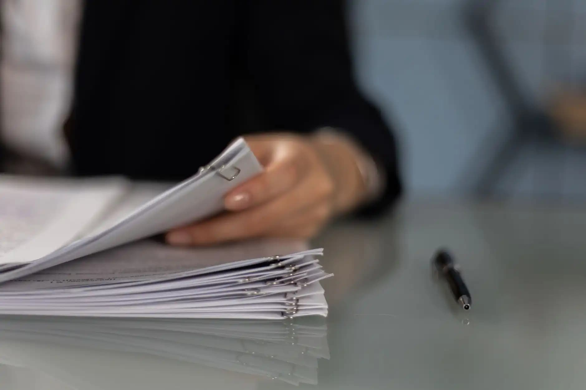 Wielkopolskie formalności online: jak przygotować dokumenty do pracy i zlecenia