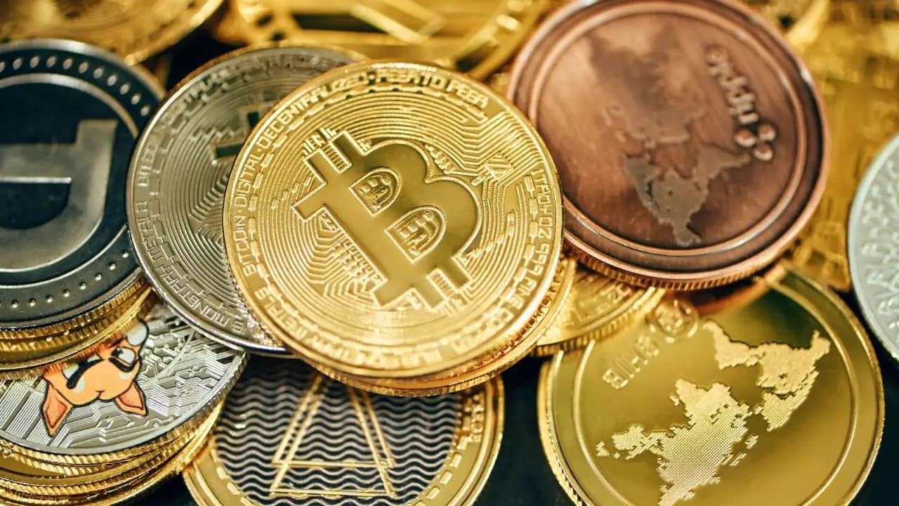 Wpisał 12 słów i stracił 16 tys. zł. Policja ostrzega właścicieli kryptowalut