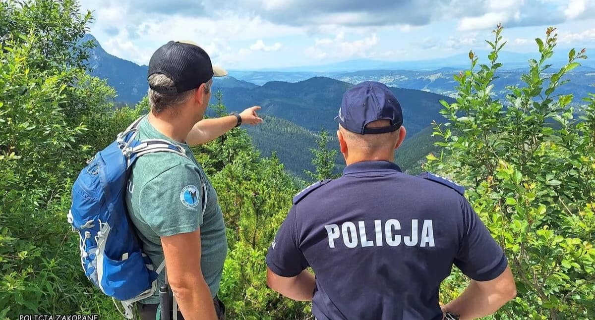 Wspólne patrole w Tatrach. Policja i straż TPN kontrolują szlaki i przypominają turystom o zasadach