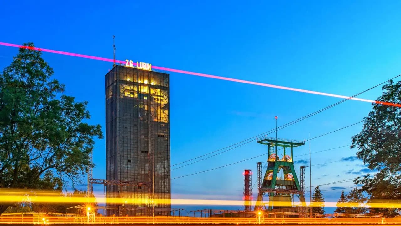 Wstrząs w kopalni. Zakończono akcję ratunkową, wszyscy górnicy są bezpieczni