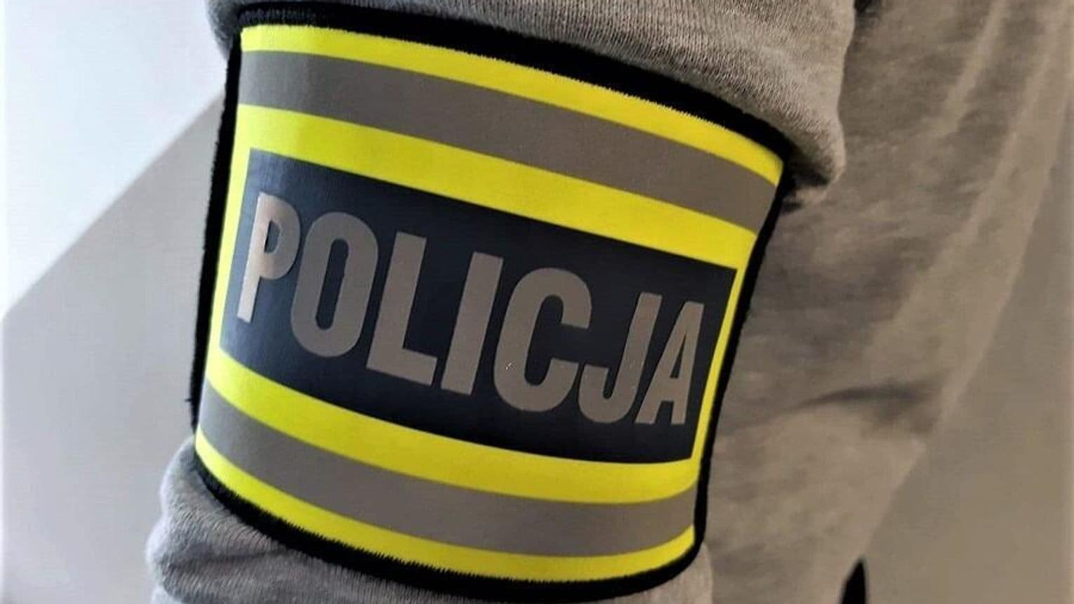 Wtargnął nocą do mieszkania i pobił kobietę. 44-latek zatrzymany przez augustowskich policjantów