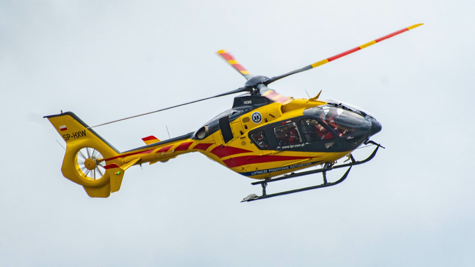 Wypadek na DK32 pod Krosnem Odrzańskim. Są poszkodowani. Droga zablokowana