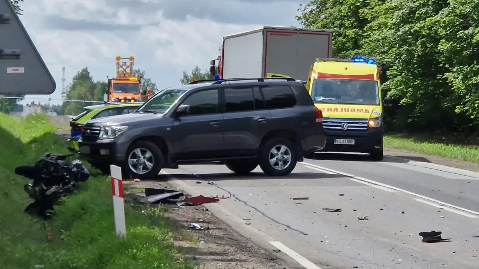 Wypadek pod Mińskiem Mazowieckim. Nie żyje motocyklista