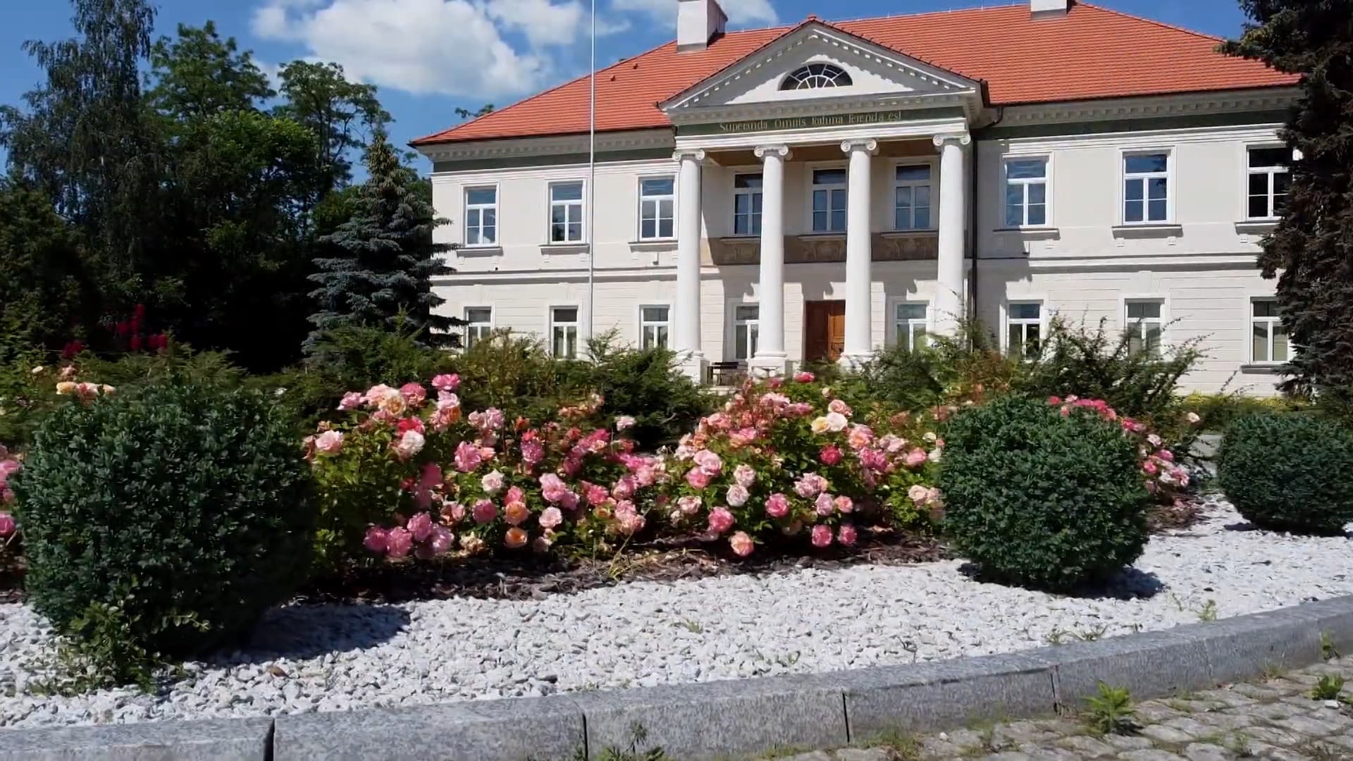 » Zabytkowy Zespół Pałacowo-Parkowy w Starym Gostkowie