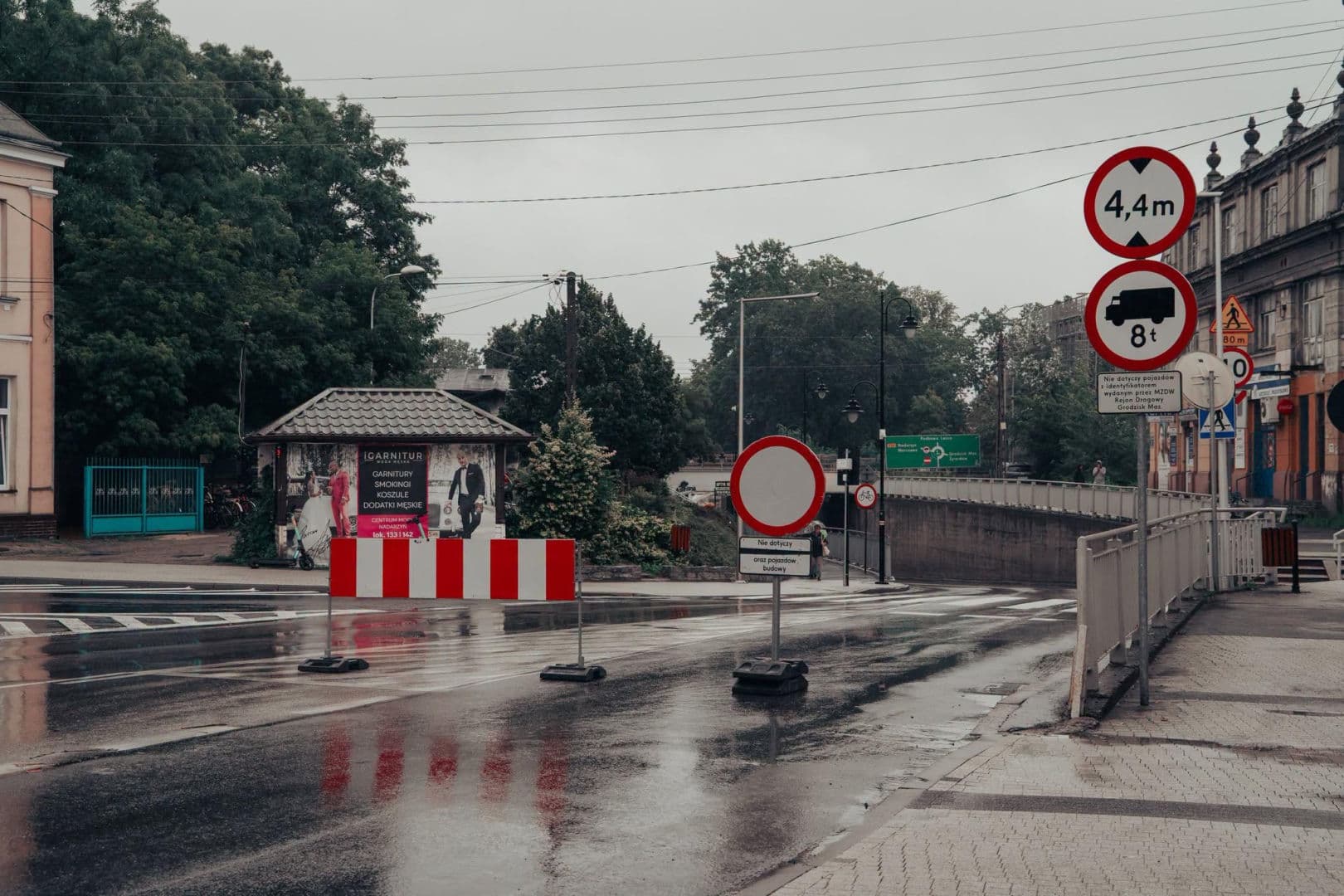 Zamknięty tunel w Brwinowie