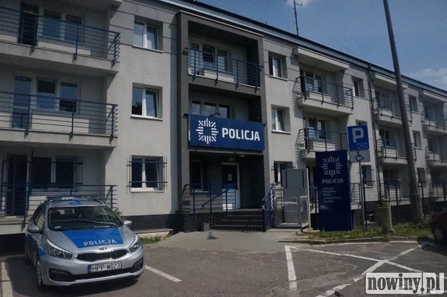 Zasnęła w pociągu, a po przebudzeniu zobaczyła rozsypane pieniądze. 15-latka zachowała się wzorowo