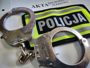 ZATRZYMANA ZA POSIADANIE NARKOTYKÓW