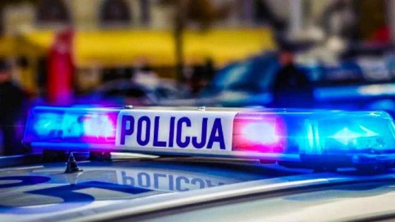 Zderzenie Audi z Fordem podczas wyprzedzania, kierowca miał 0,7 promila