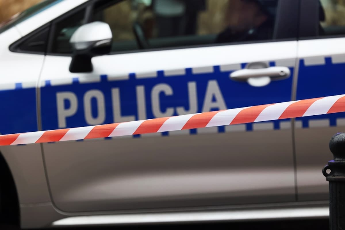 Zderzenie i dachowanie na S8. Dwoje dzieci w szpitalu