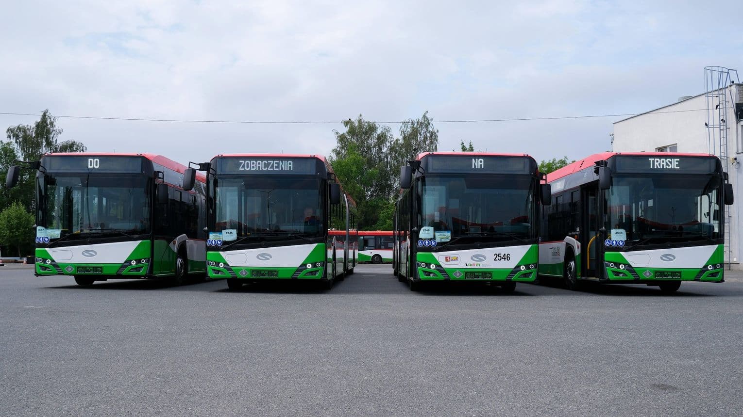 Zielona rewolucja w MPK. Nowe przegubowce już w zajezdni