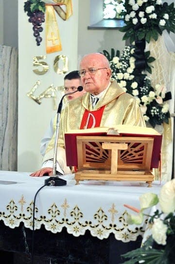 Zmarł śp. ks. kanonik Antoni Bieszczad z parafii Przemienienia Pańskiego w Ropczycach
