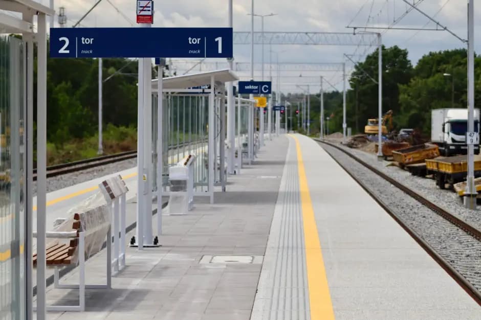 Zmodernizowane perony i powrót pociągów na pogranicze Dolnego Śląska i Wielkopolski