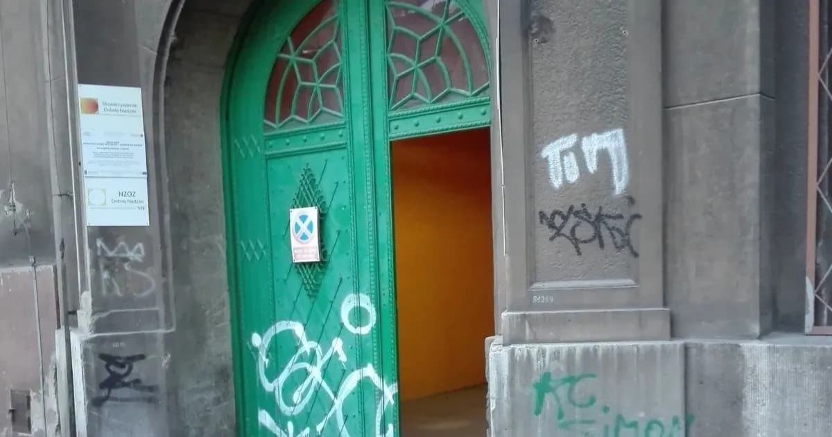 Znany krakowski wandal przegrał w sądzie. Kwota odszkodowania szokuje