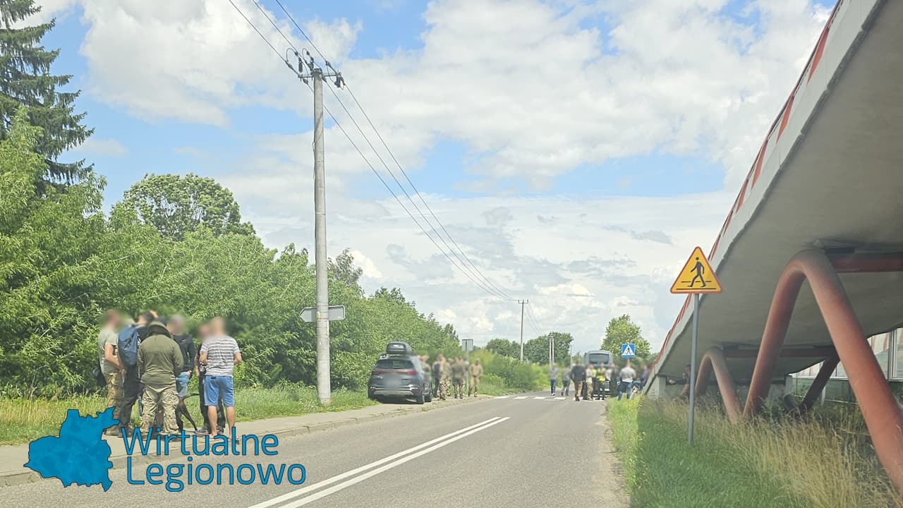 Żołnierz Żandarmerii Wojskowej zniknął po rozbiciu Hondy. Po ponad 11 godzinach sam zgłosił się na komisariat