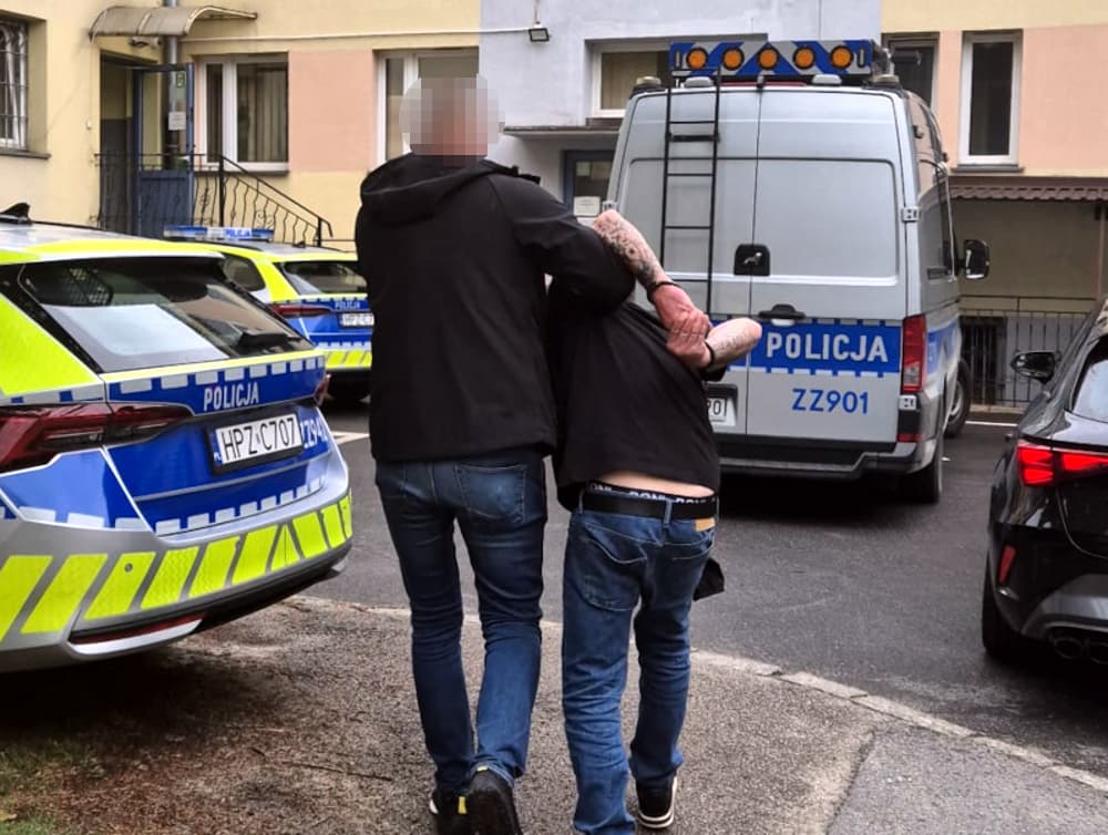 Zuchwała kradzież pod bankiem rozpracowana. Grodziscy kryminalni zatrzymali 46-latka