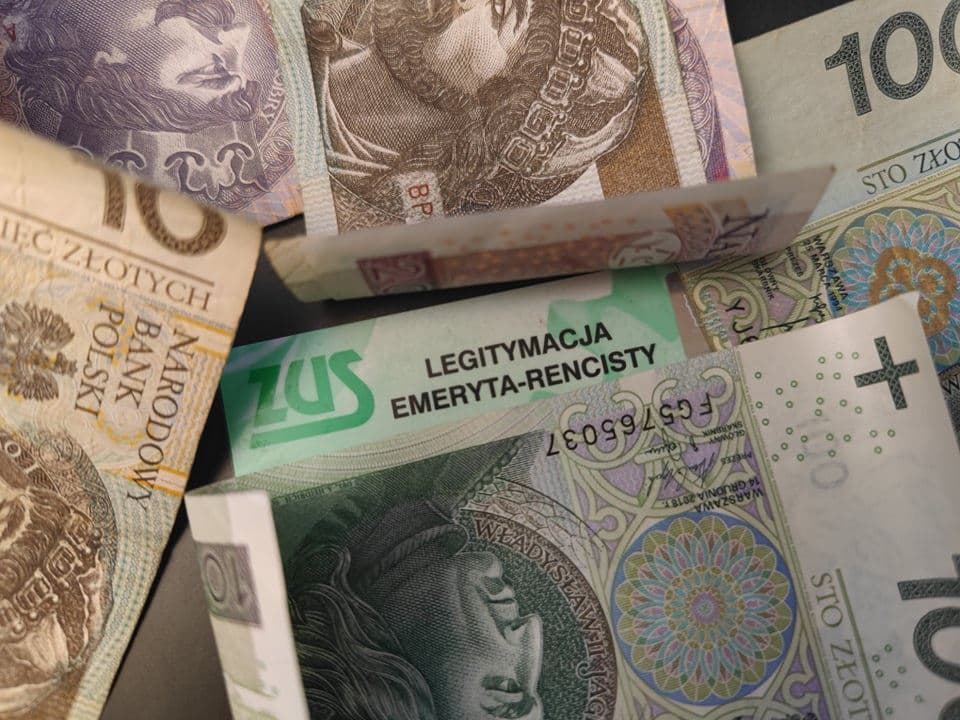 ZUS wprowadził zmiany w ważnym dokumencie. Emeryci i renciści powinni to wiedzieć