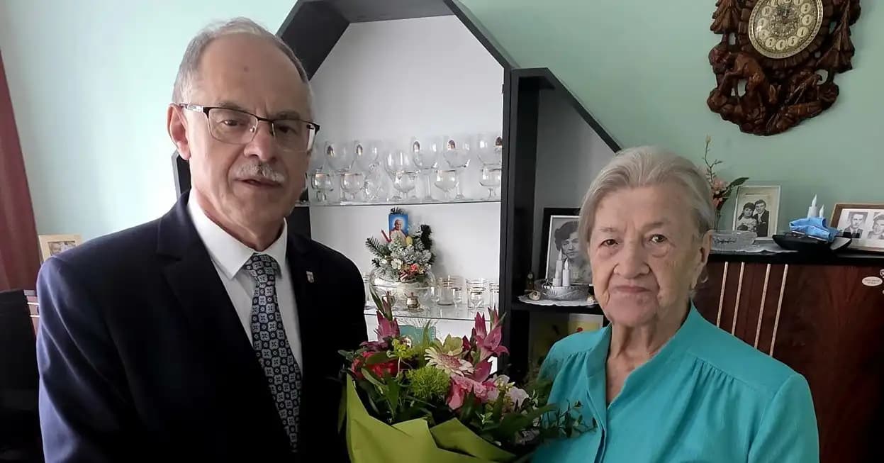 Życie po setce. Stulatkowie imponują formą i otrzymują specjalne świadczenie