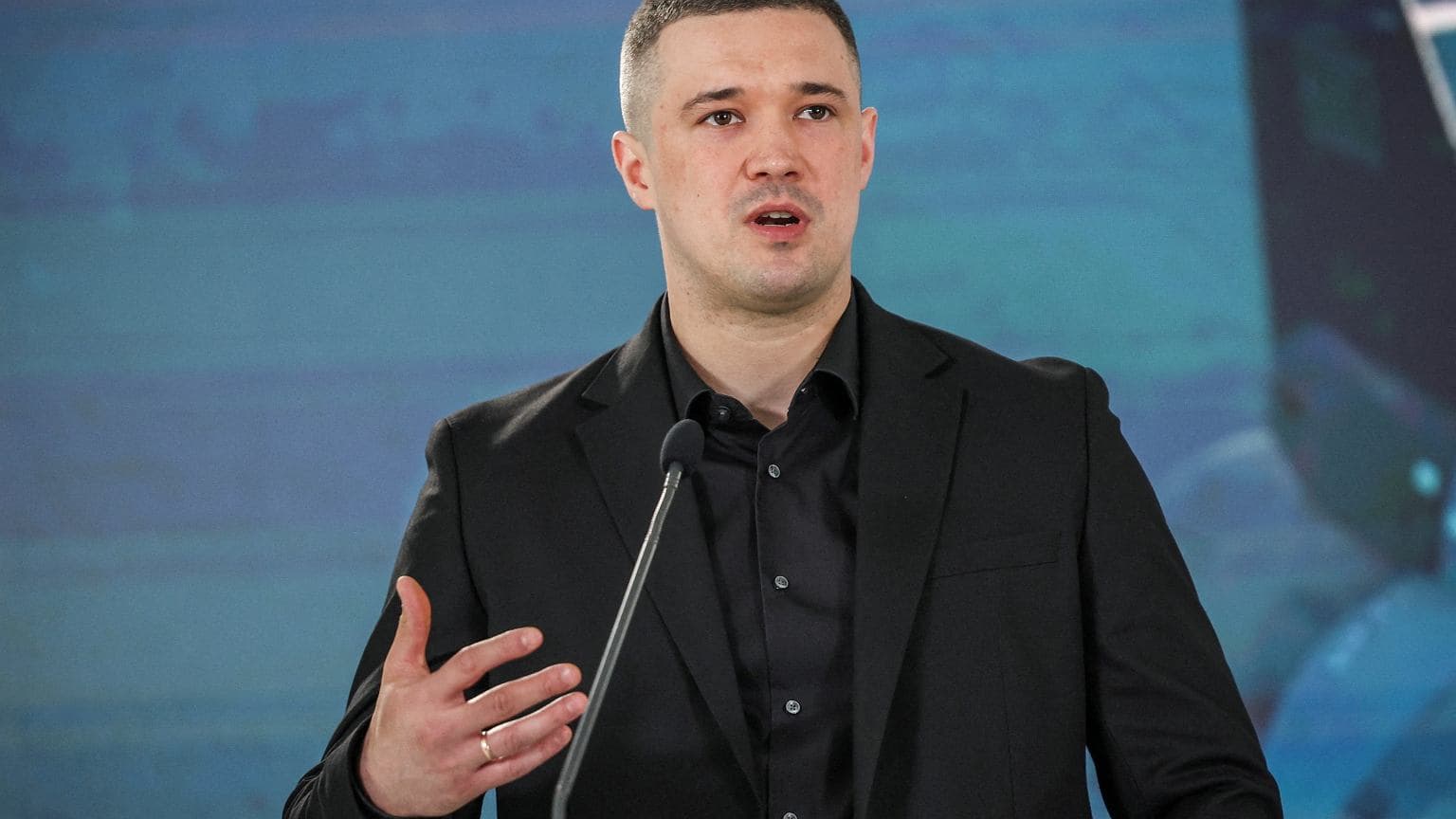 Były minister obrony Ukrainy mówi o korupcji w resorcie. "Zaczęliśmy ich zwalniać jednego po drugim"
