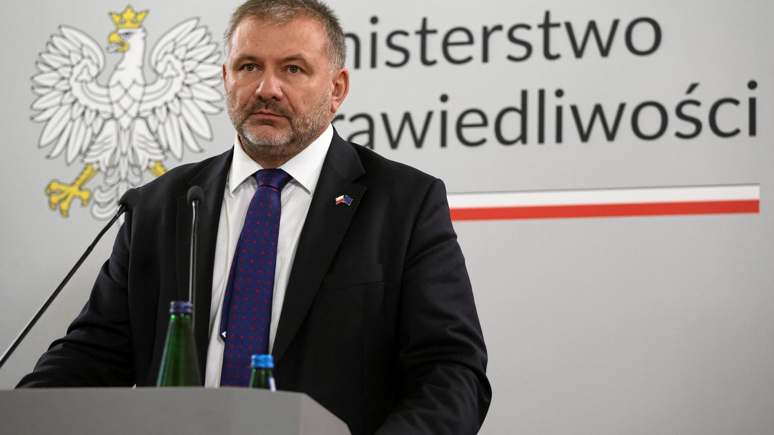 Interwencja policji w Trybunale Konstytucyjnym. Żurek: Święczkowski nie przestrzega prawa