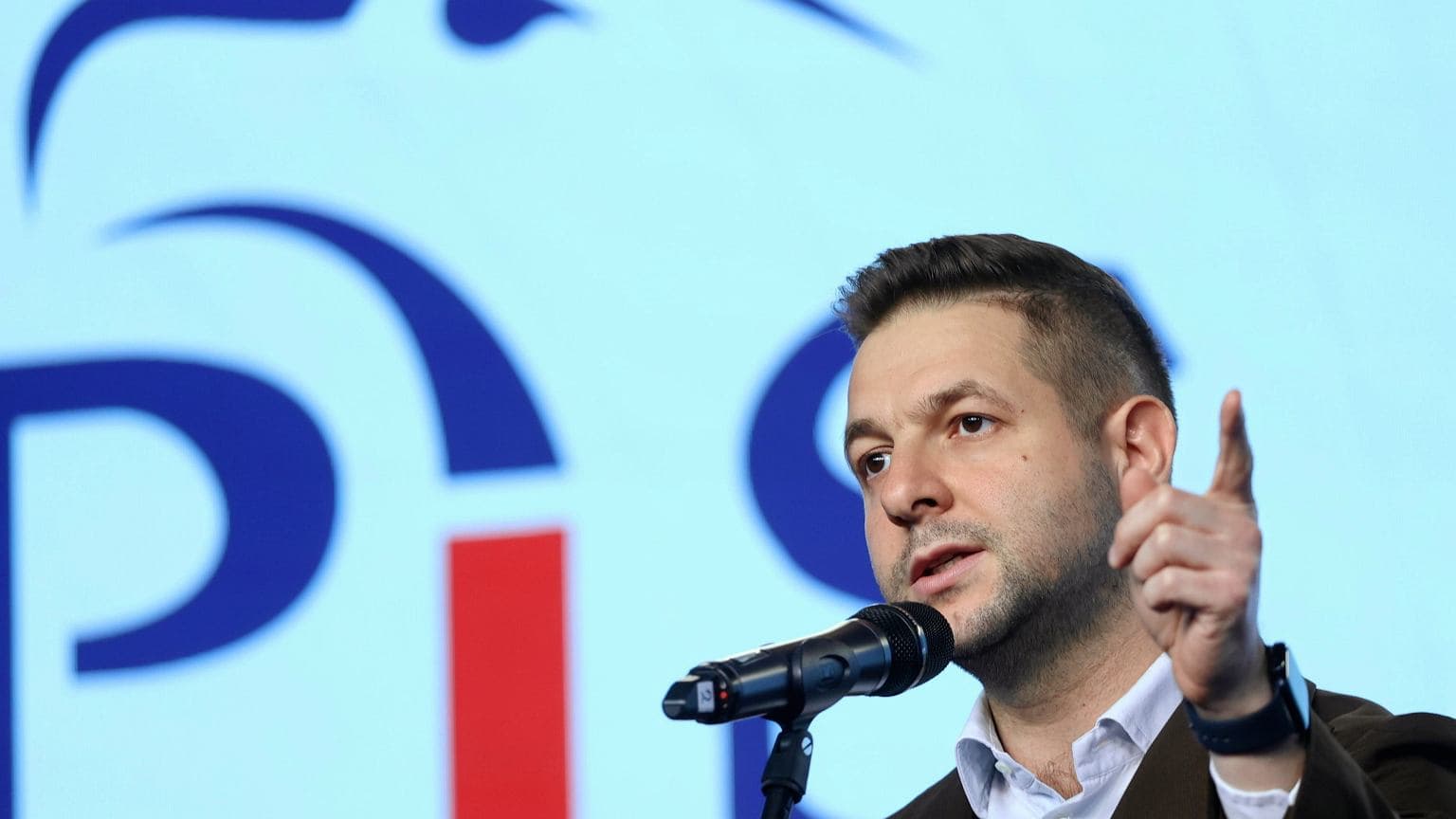 Jaki apeluje do Morawieckiego. "Zostańcie". W tle groźba usunięcia z PiS