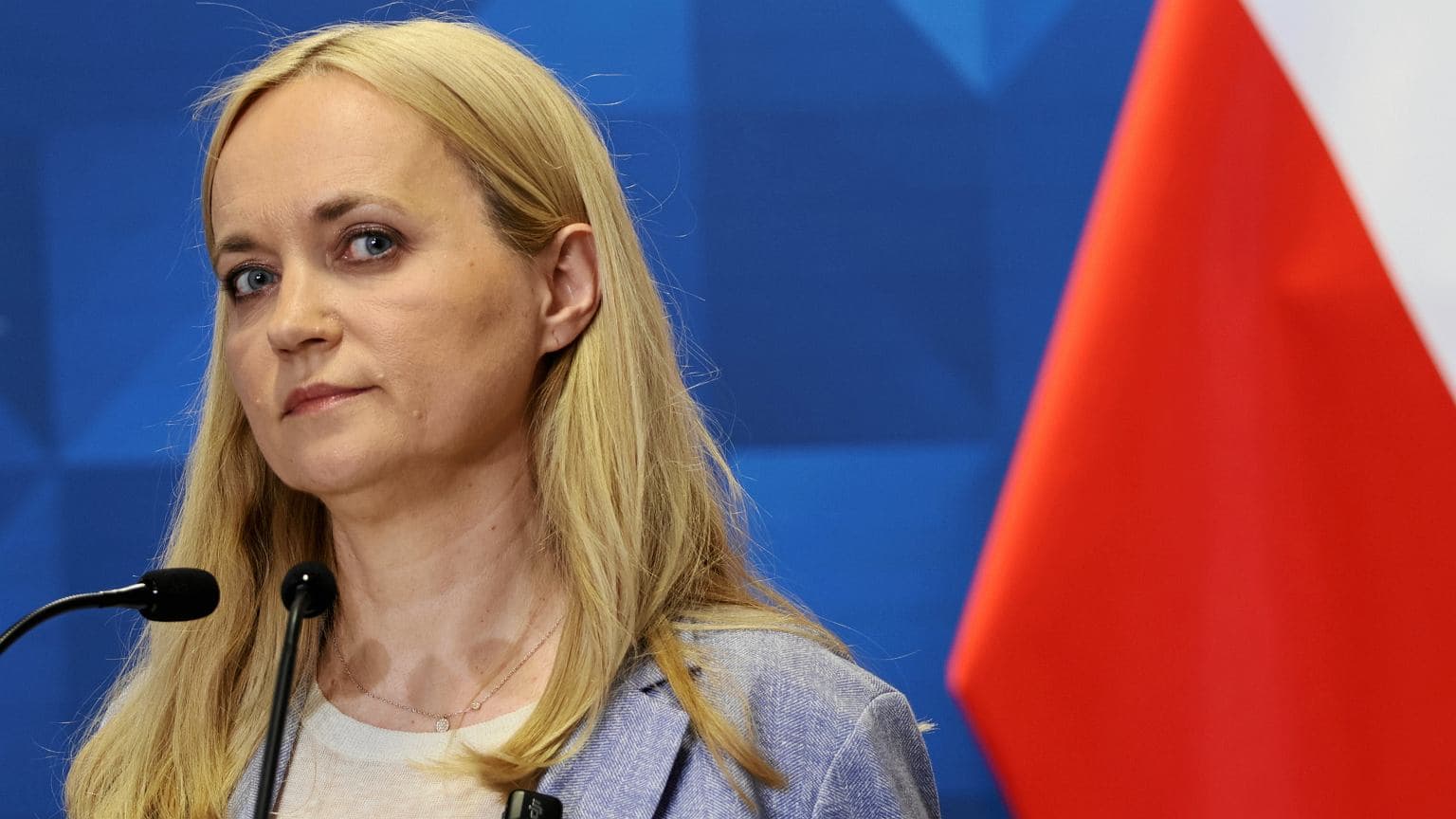 Krytyka po konferencji ministerki zdrowia. "Puder, nie realna zmiana"