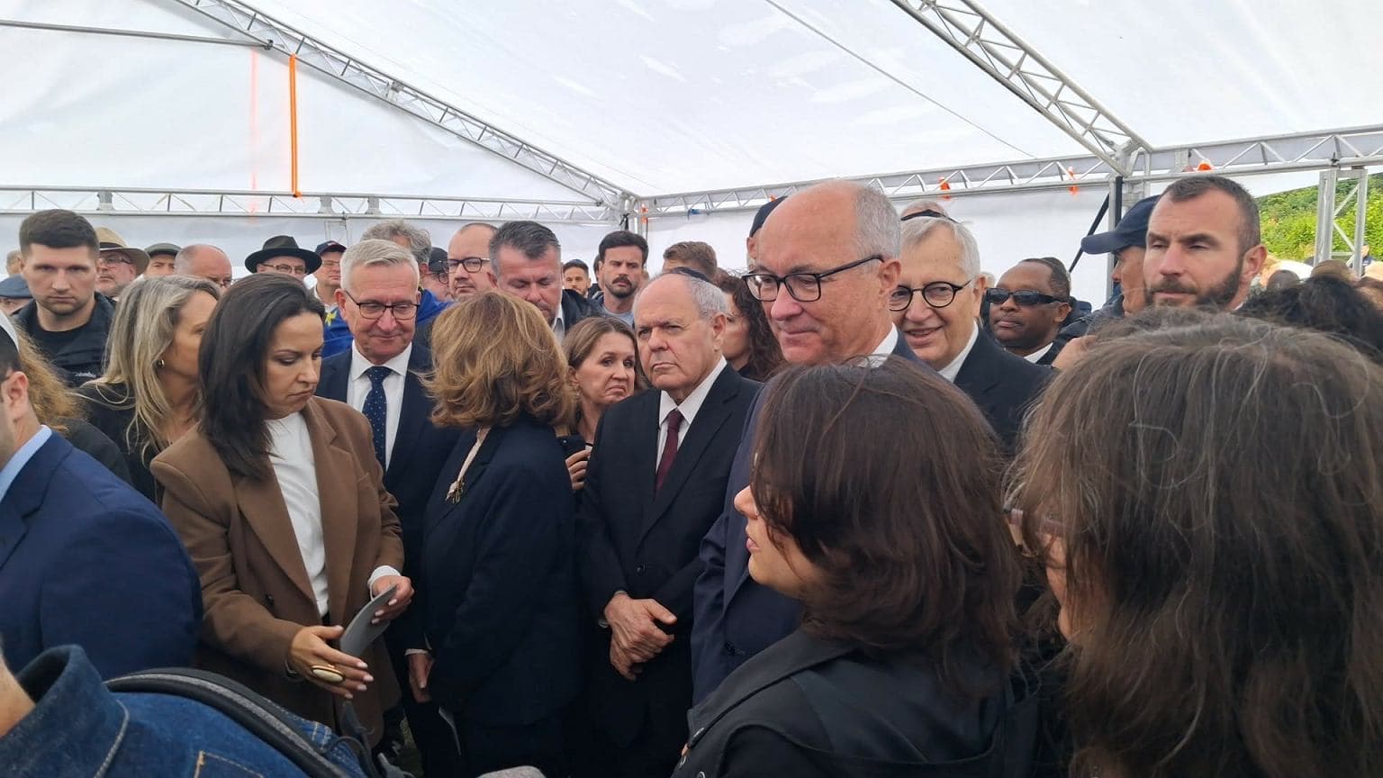 Obchody 85. rocznicy pogromu w Jedwabnem. Na miejscu jest m. in. Braun