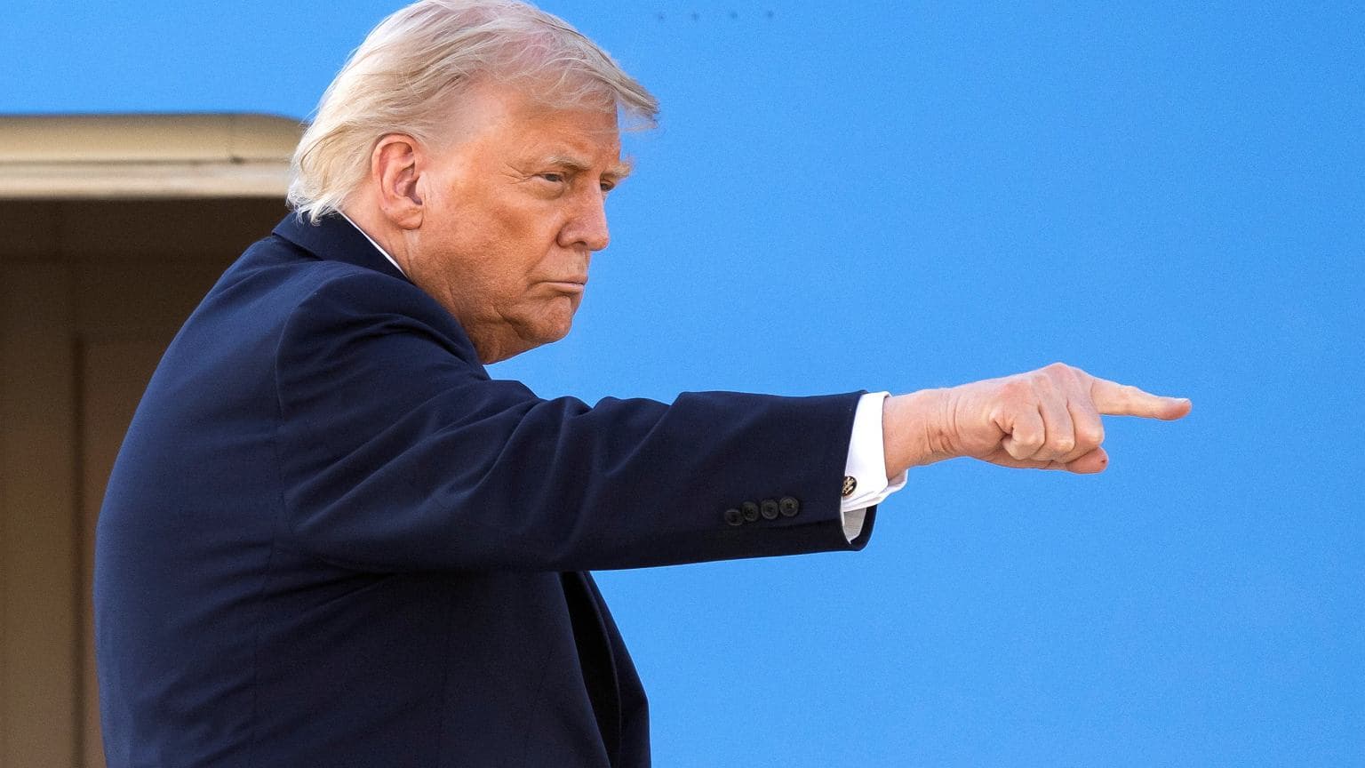 Donald Trump ostrzega Europę. "Możemy powiedzieć, że jej nie pomożemy"