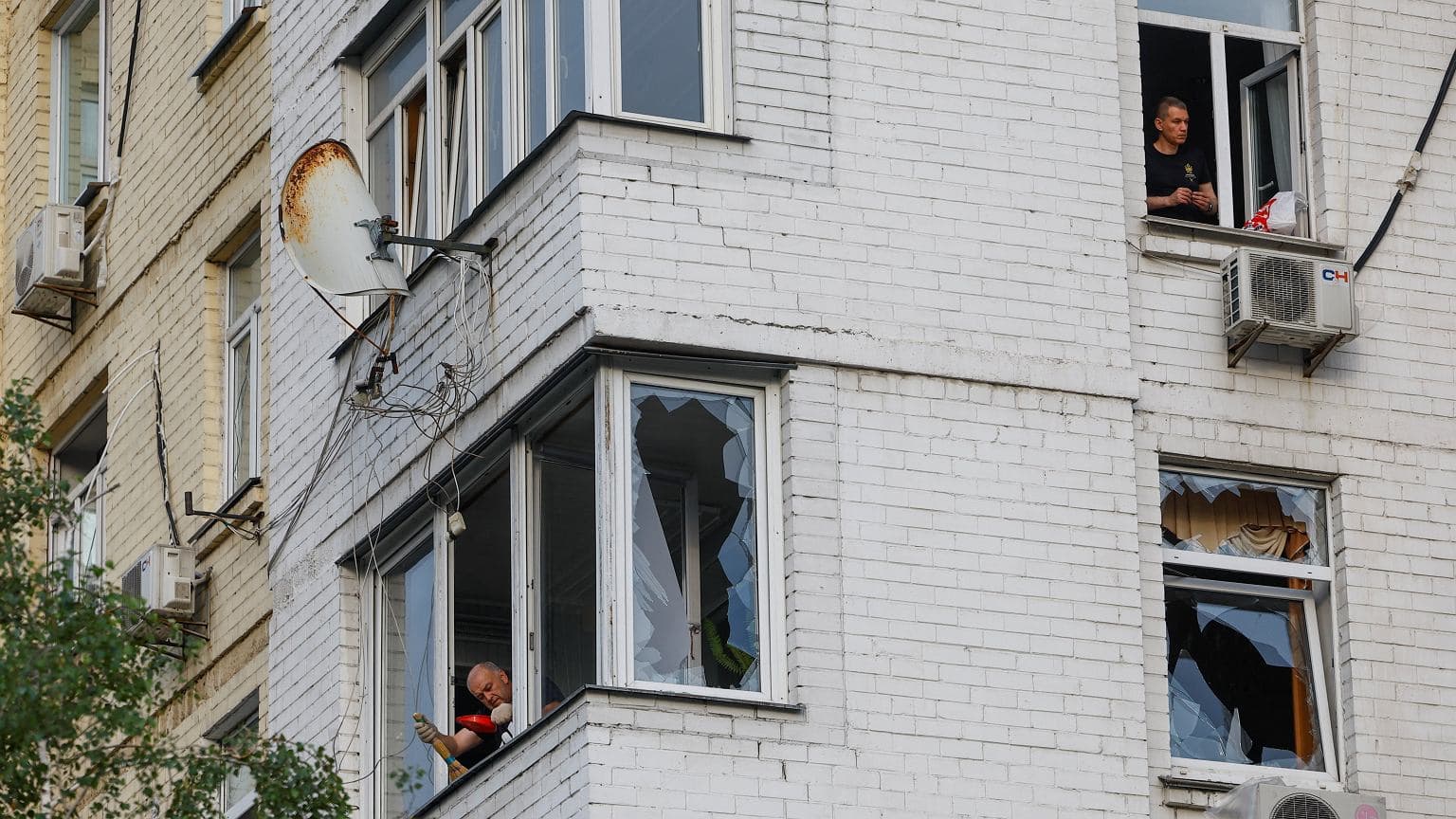 Rosyjski atak rakietowy na Kijów. Wśród rannych 11-letni chłopiec