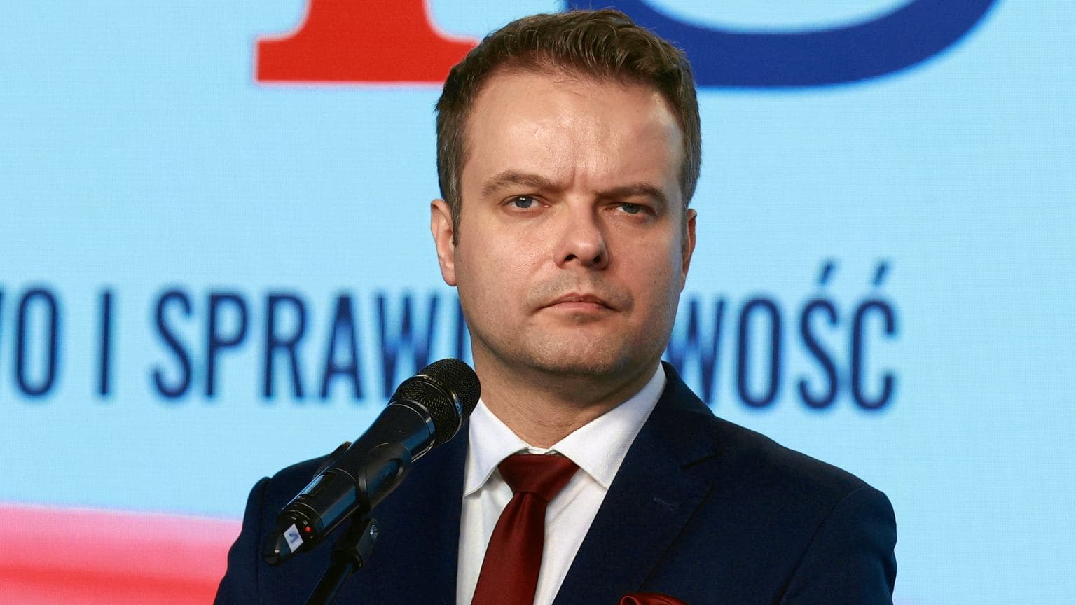 "Szkodzi partii i prawicy". Rzecznik PiS o stowarzyszeniu Morawieckiego