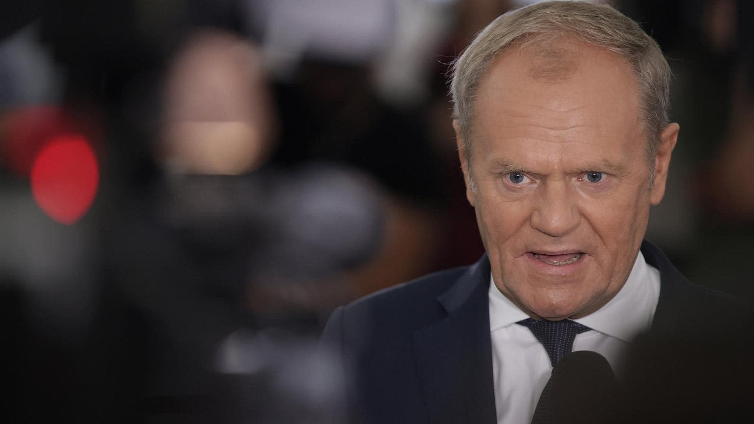 Tusk o wecie: Wyraz pogardy, to było minimum, na które wszyscy pracowaliśmy