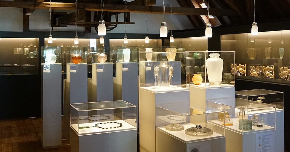Biżuteria za miliony skradziona z muzeum. "Na miejscu pierwsza była sprzątaczka"