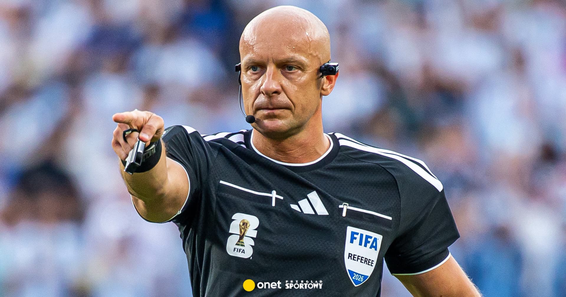 FIFA pominęła Szymona Marciniaka, wsiadł w samolot. Wiadomo, gdzie się udał