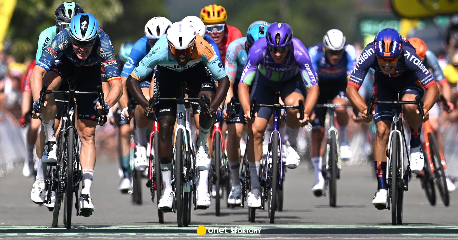 Jest decyzja organizatorów Tour de France. W obawie przed upałem