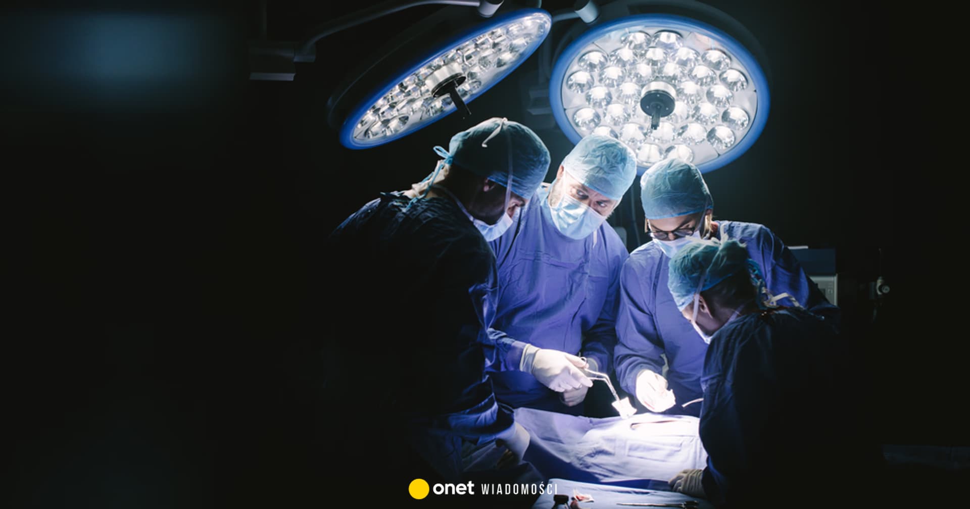 Prawie 700 milionerów. Onet przedstawia dane o zarobkach lekarzy