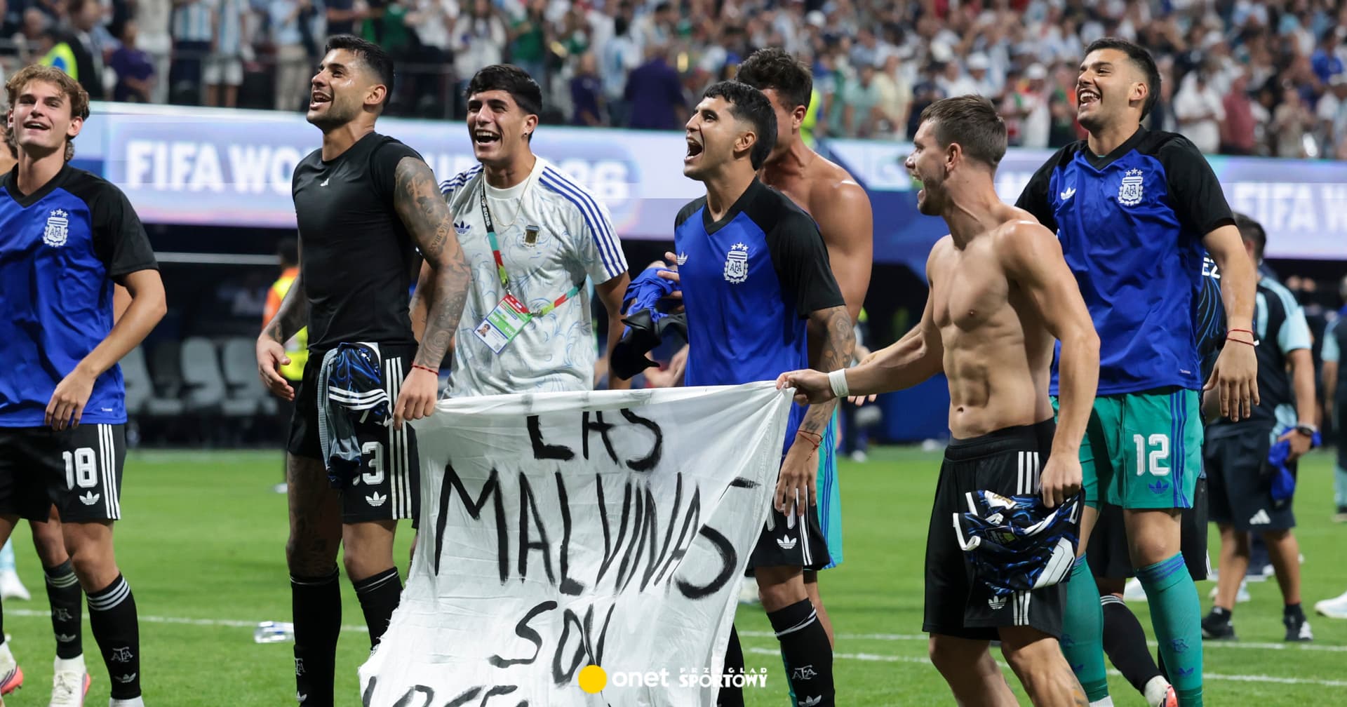 To piłkarze Argentyny pokazali po meczu. Obrazili 70 mln Anglików. Zakazana flaga