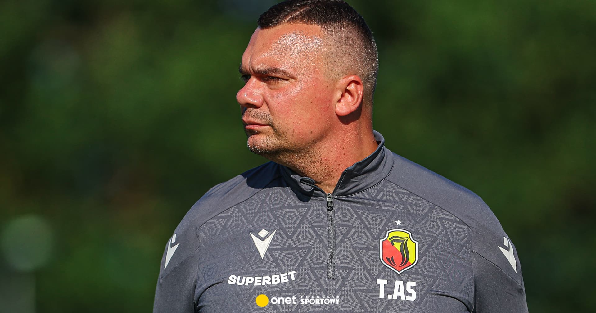Widmo odejścia z Jagiellonii Białystok. Adrian Siemieniec komentuje